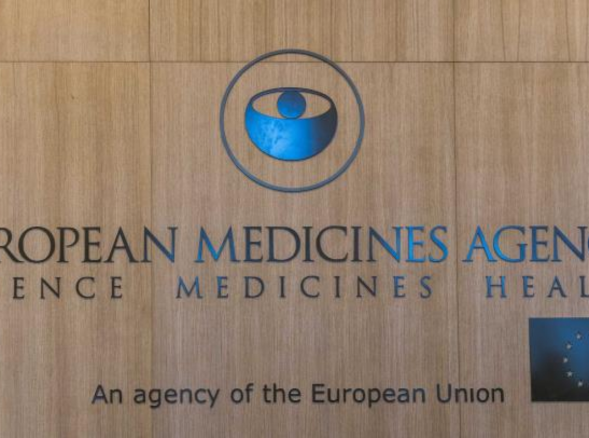 Ο ΕΜΑ ενέκρινε το εμβόλιο της AstraZeneca για χρήση στους άνω των 18 - Στο 60% η αποτελεσματικότητα